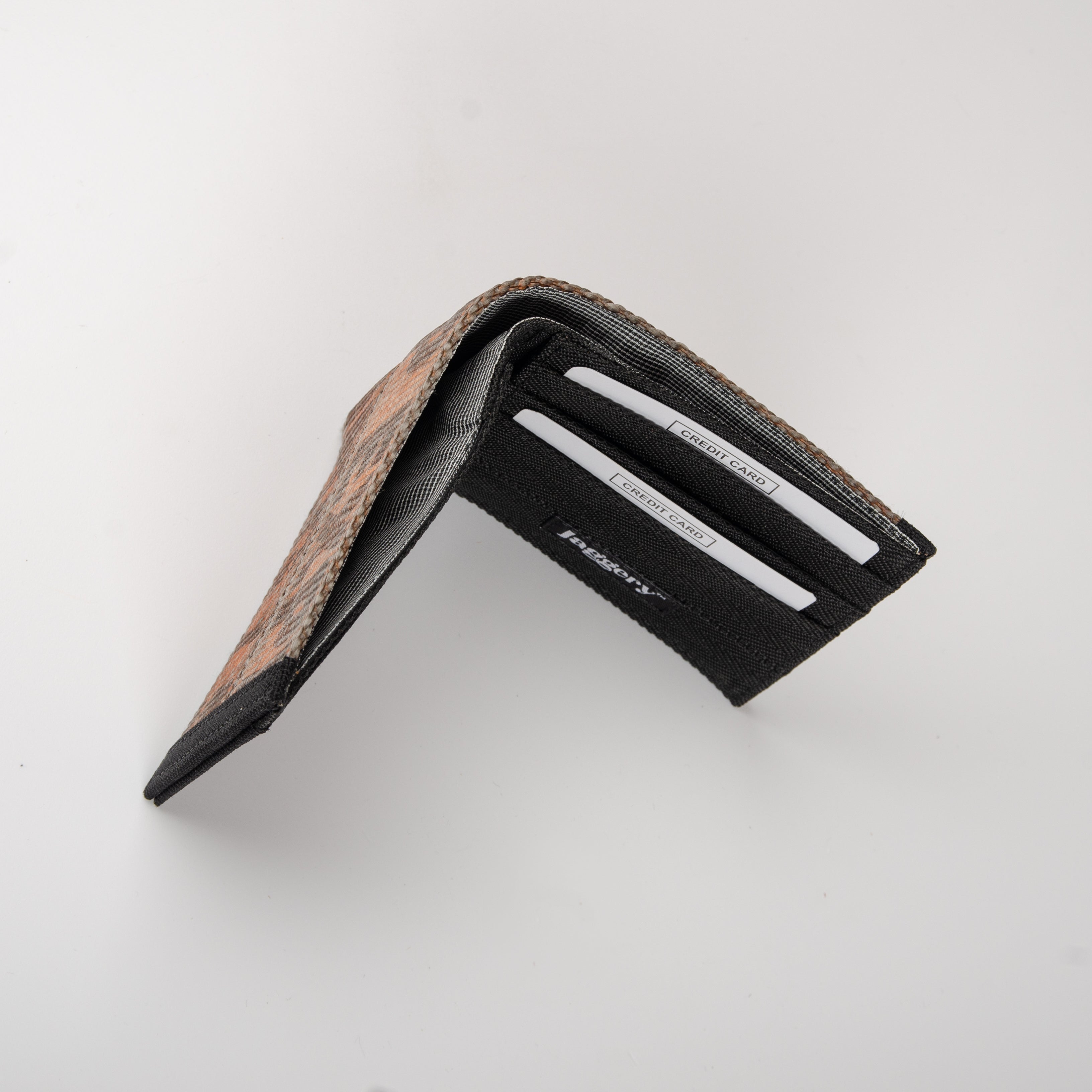 Serially Circular Wallet in Ex-Cargo Belts