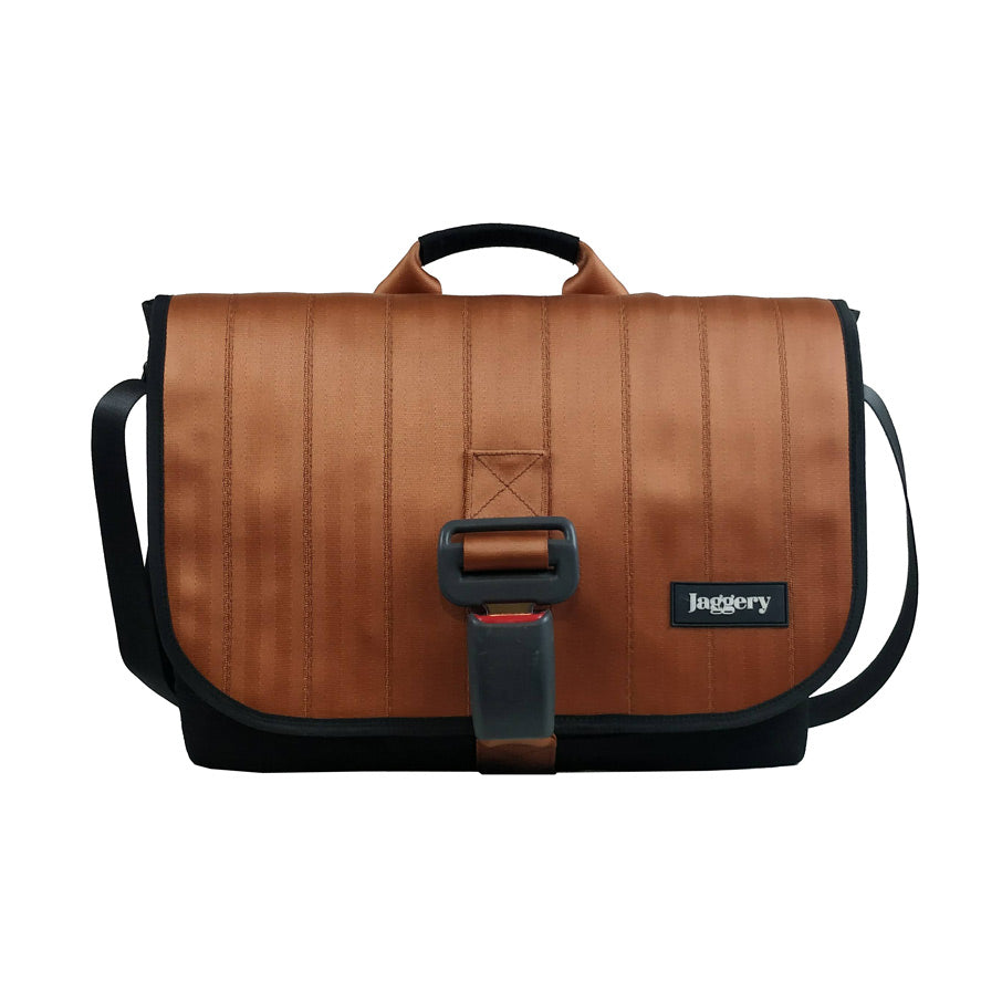 Doer's Messenger Bag in Rust Seat Belt & Black [15" laptop bag]