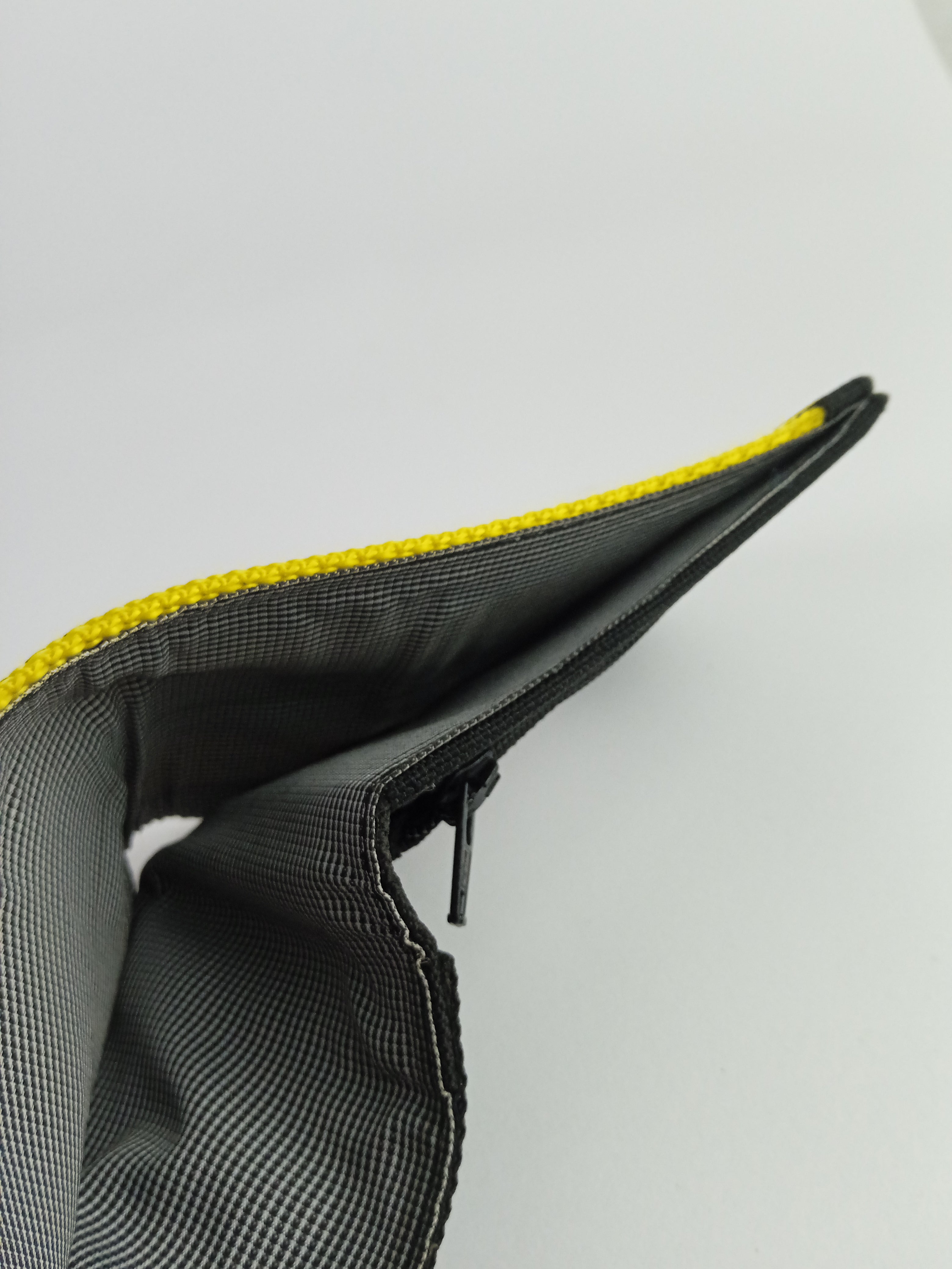 Wallet in Yellow Belts