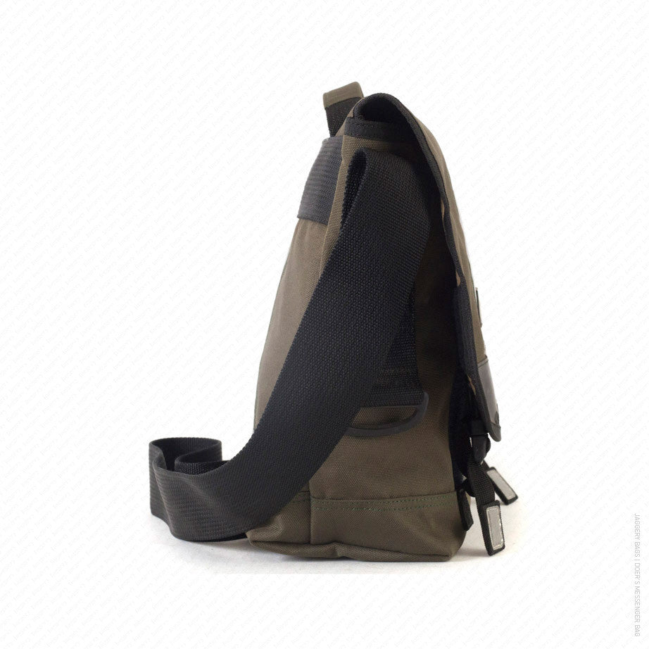 Doer's Messenger Bag in Olive Green & Black [13" compatible]