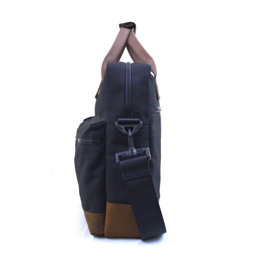 Black Cappuccino Pilot's Everyday Bag in Black & Nubuck [13" Laptop Bag]