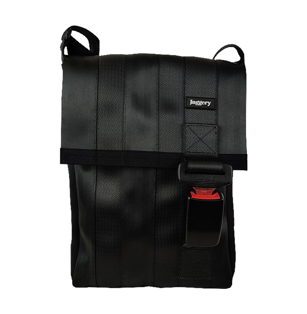 Noir Freelancer Bag in Car Seat Belts