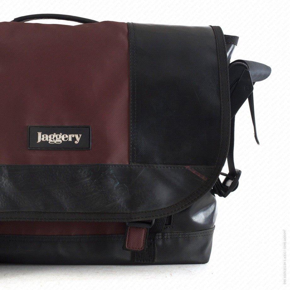 Doer's Messenger Bag in Black & Burgundy [13" compatible]