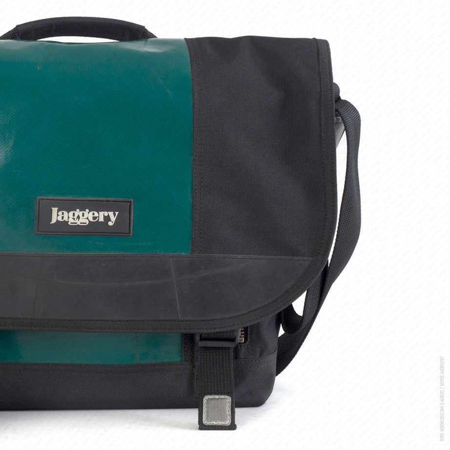 Doer's Messenger Bag in Black & Parrot Green [13" compatible]